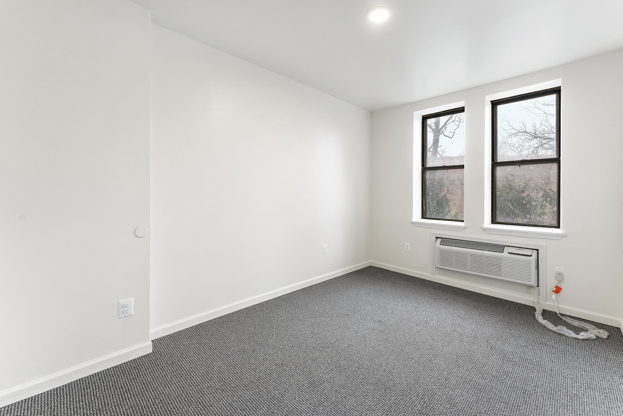 Photos and Video of Haverford Apartments in Philadelphia, PA